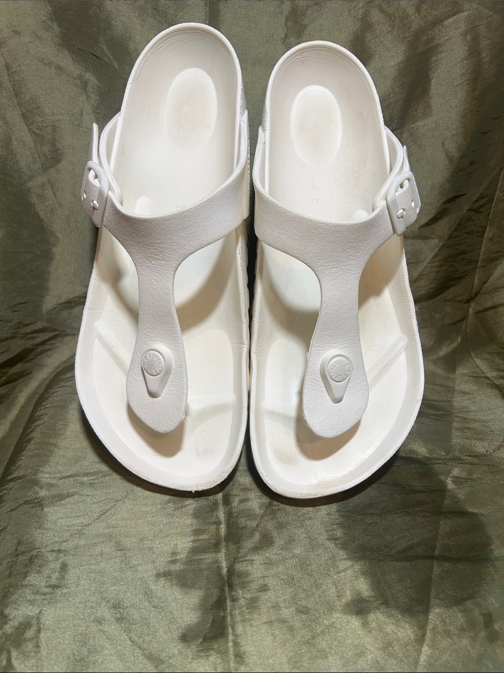 Birkenstock Gizeh Essentials Sandals in good condition.  Women’s size 39 - Picture 3 of 6